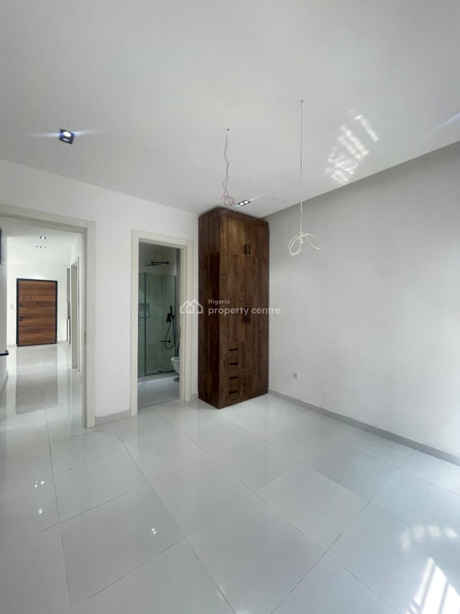 2 Bedroom Apartment, Ologolo, Ologolo, Lekki, Lagos, Flat / Apartment for Sale