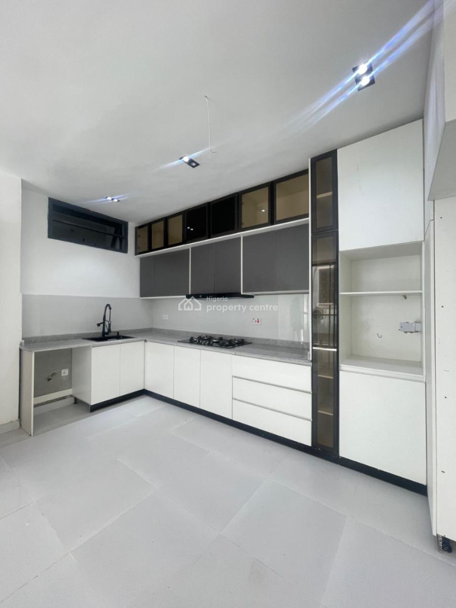 2 Bedroom Apartment, Ologolo, Ologolo, Lekki, Lagos, Flat / Apartment for Sale