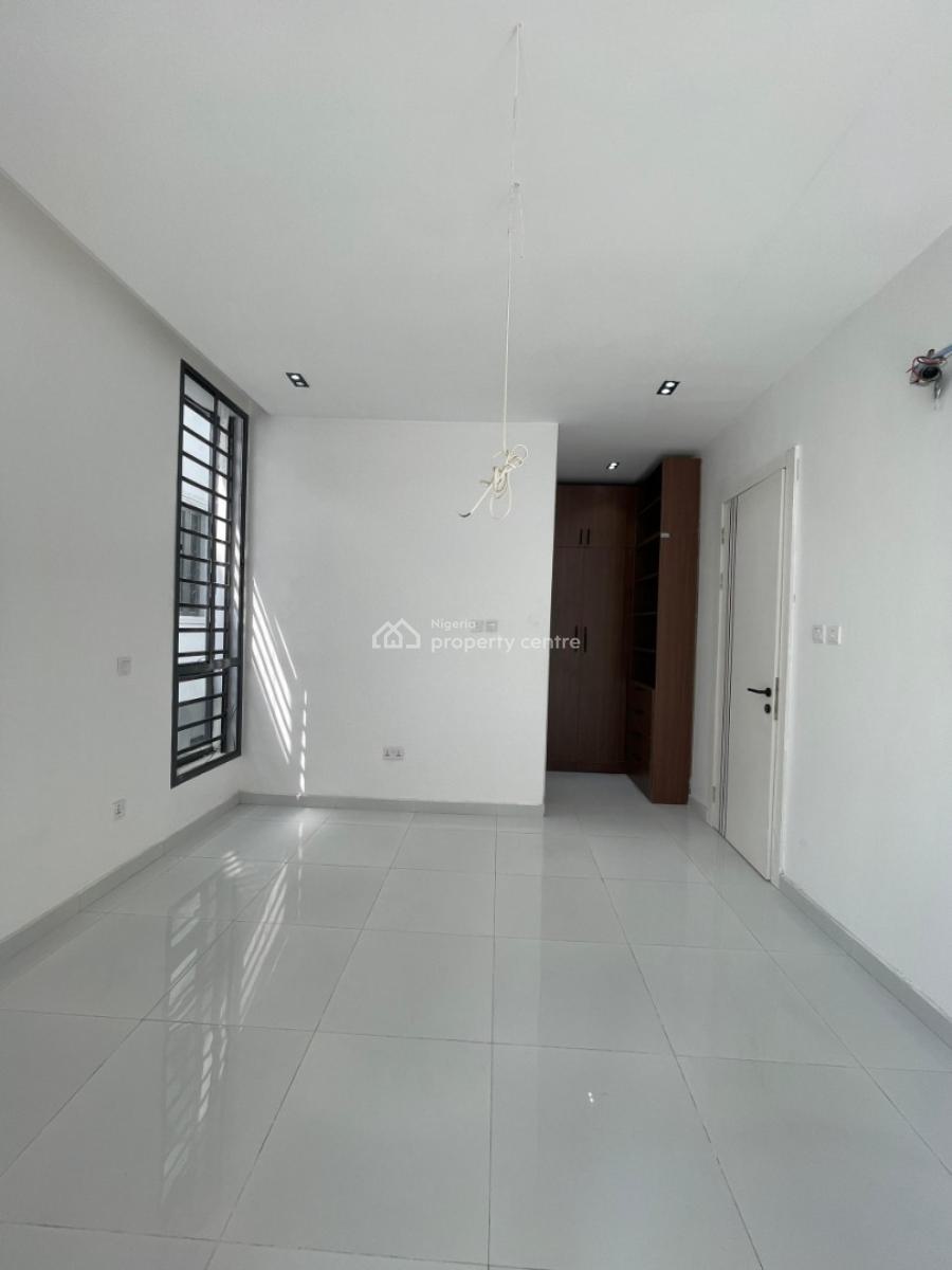 2 Bedroom Apartment, Ologolo, Ologolo, Lekki, Lagos, Flat / Apartment for Sale
