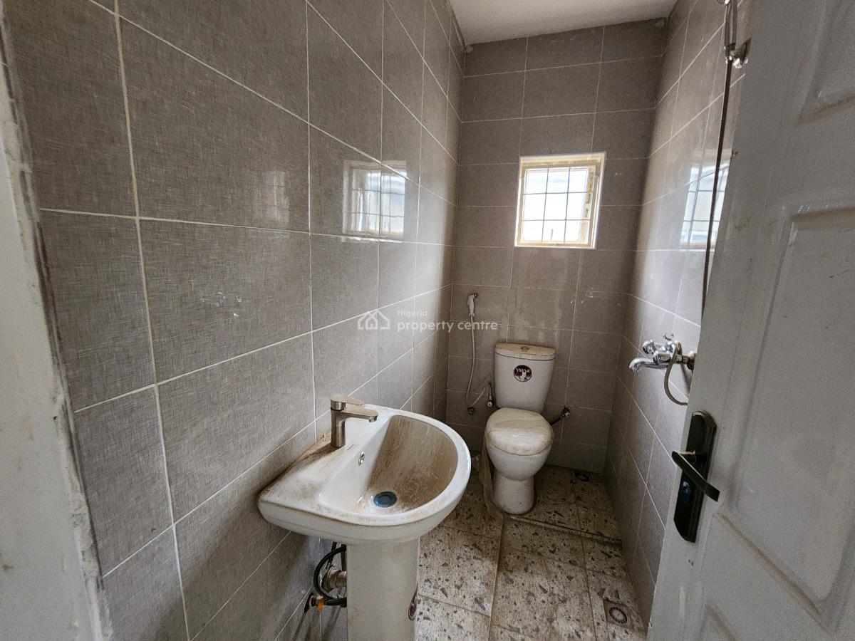 Brand New Luxury 5 Bedroom Terrace at Kukwuaba By Galadimawa, By Galadimawa, Kukwaba, Abuja, Terraced Duplex for Sale