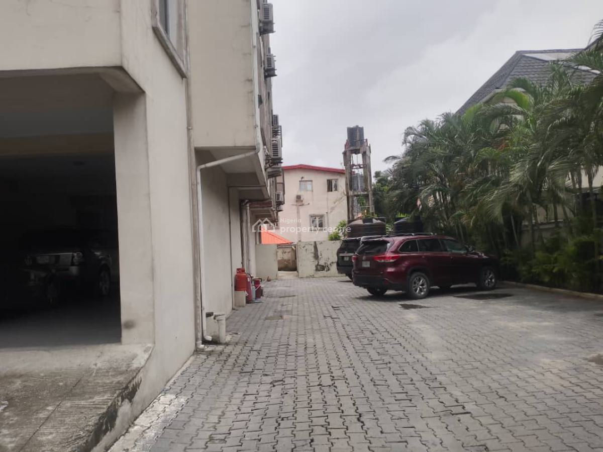 Luxury 2 Bedroom Apartment with Boys Quarters and Good Facilities, Agungi Estate, Lekki, Lagos., Agungi, Lekki, Lagos, Flat / Apartment for Sale