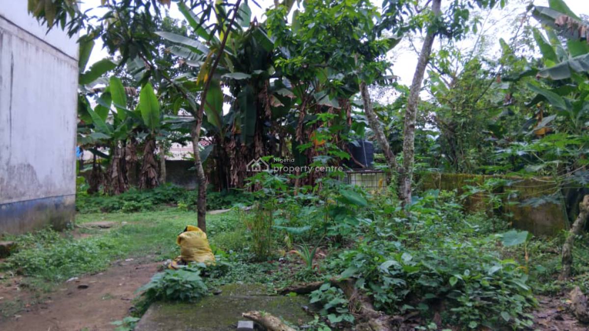 Strategically Located Plots of Dry Land with a 5bedroom Duplex, Federal Housing Estate By Ikot Ansa High Way, Calabar, Cross River, Mixed-use Land for Sale