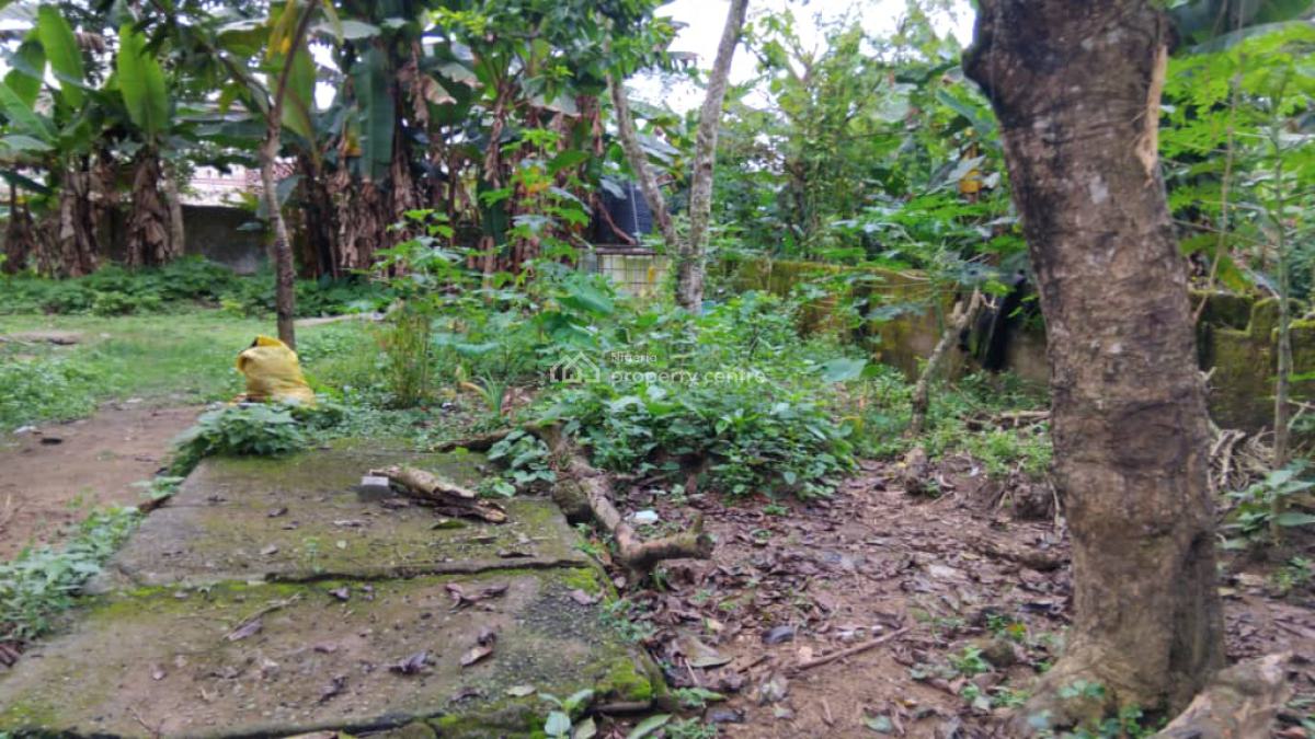 Strategically Located Plots of Dry Land with a 5bedroom Duplex, Federal Housing Estate By Ikot Ansa High Way, Calabar, Cross River, Mixed-use Land for Sale