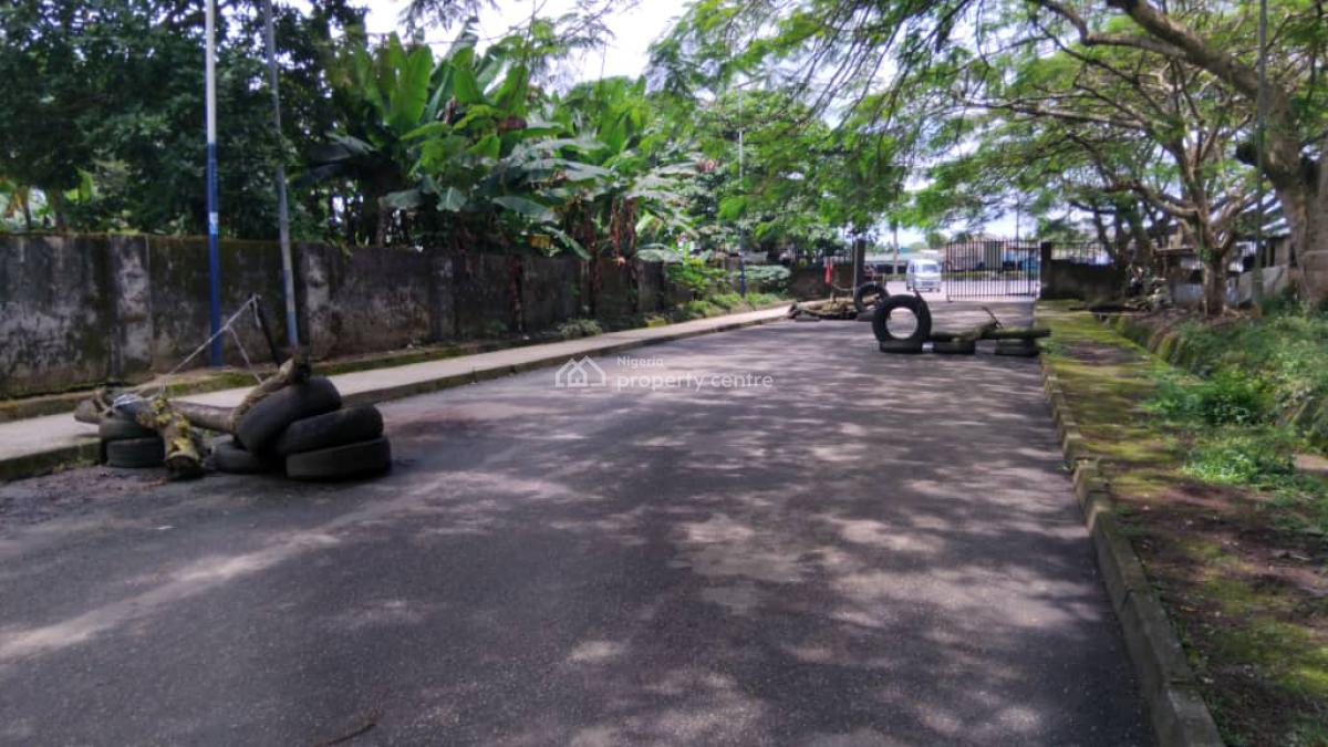 Strategically Located Plots of Dry Land with a 5bedroom Duplex, Federal Housing Estate By Ikot Ansa High Way, Calabar, Cross River, Mixed-use Land for Sale
