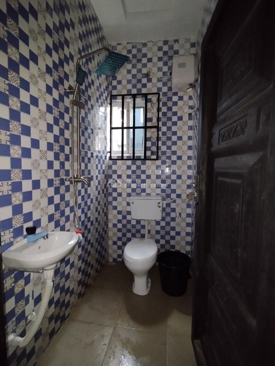 Standard Selfcontained Apartment, Off Oron Road By Shelter Afrique Market, Uyo, Akwa Ibom, House for Rent