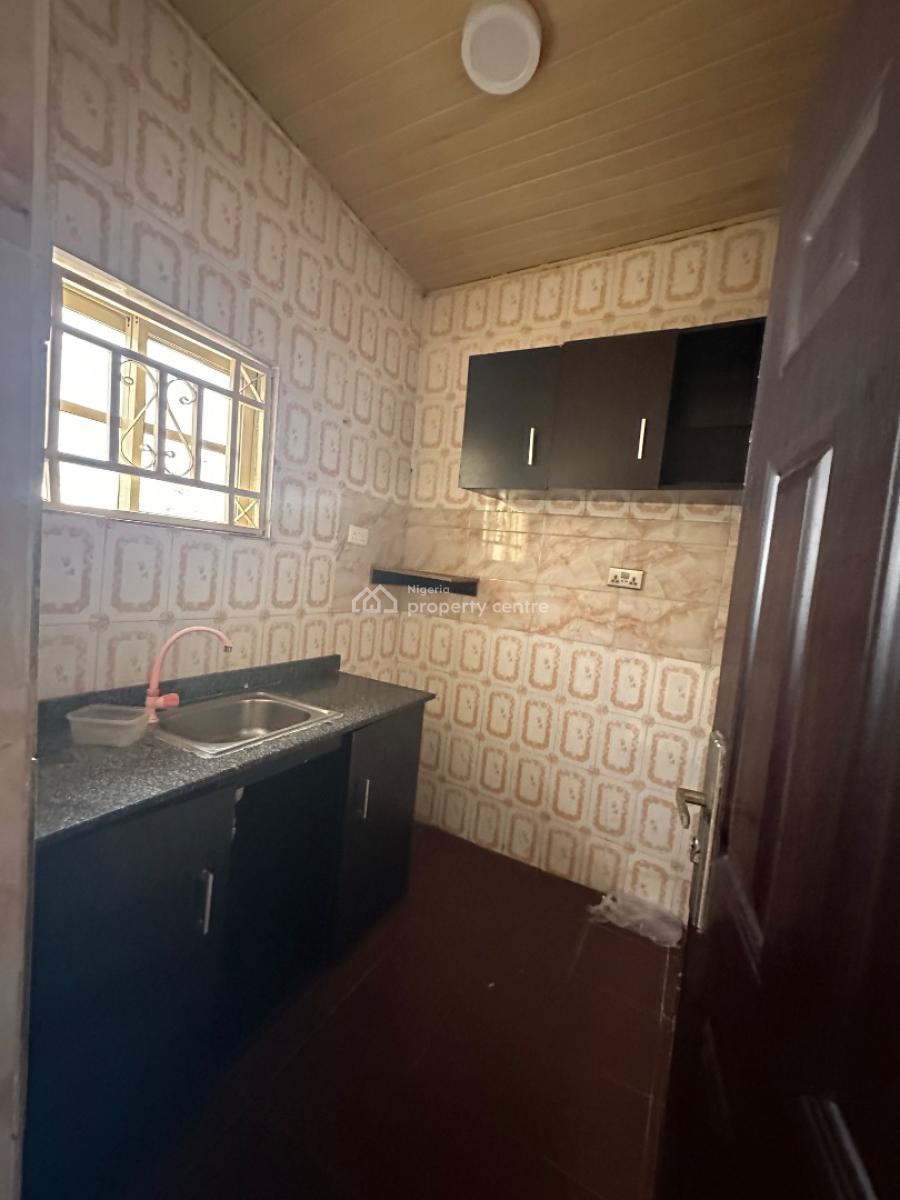 Excellent Spacious 1 Bedroom Apartment, Cbn Estate, Lokogoma District, Abuja, Flat / Apartment for Rent