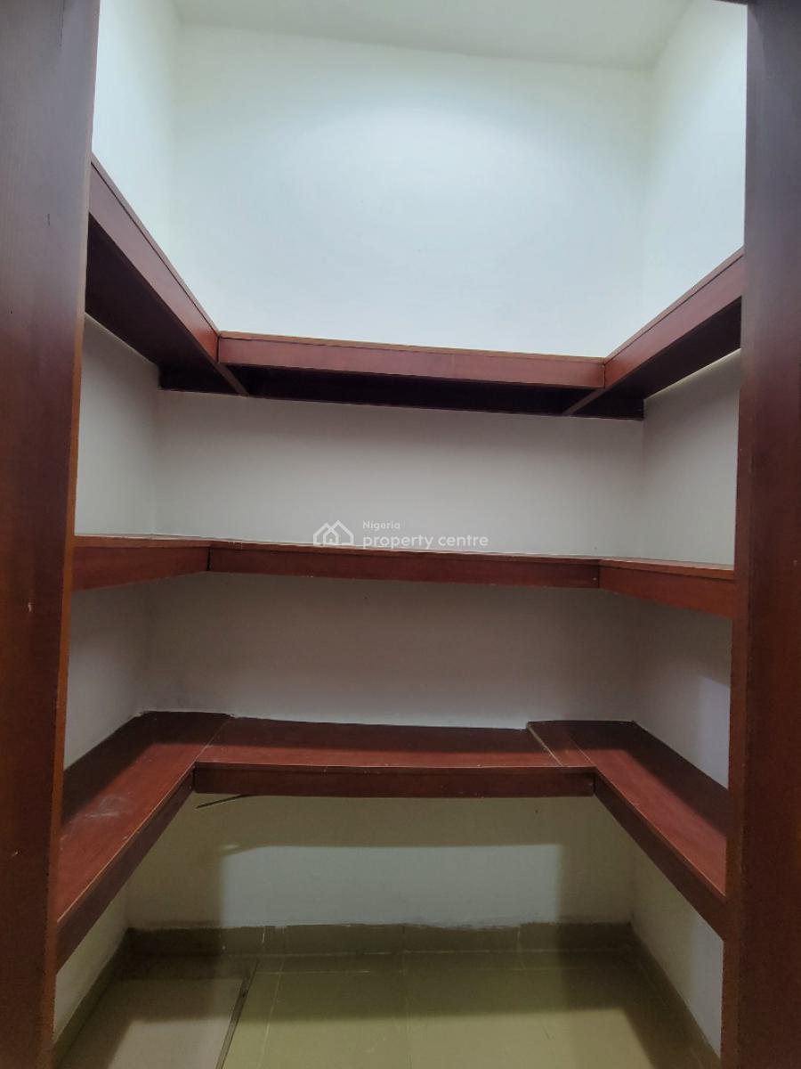Spacious 3 Bedrooms Terraced Triplex + Bq, Jahi, Abuja, Terraced Duplex for Rent