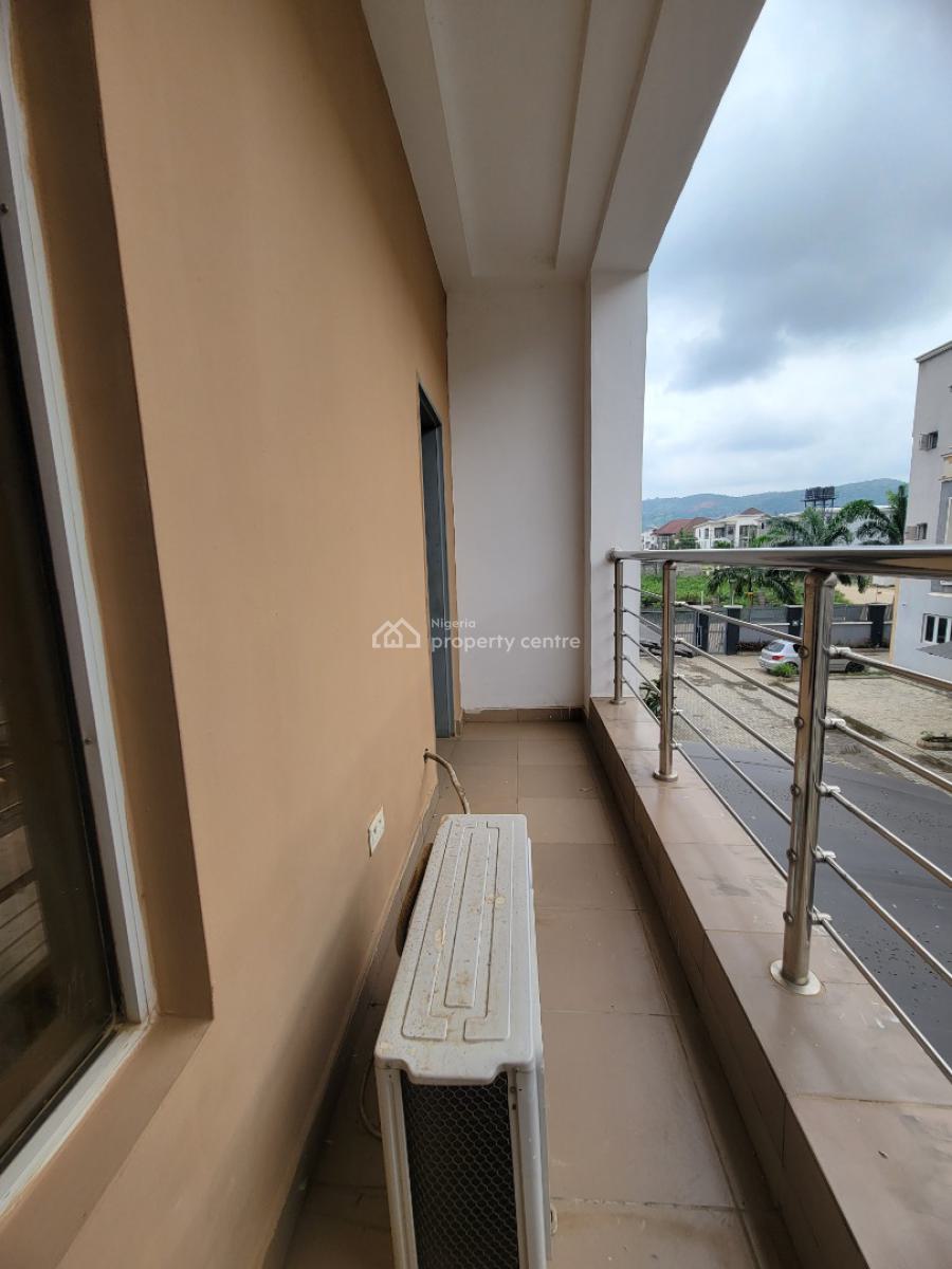 Spacious 3 Bedrooms Terraced Triplex + Bq, Jahi, Abuja, Terraced Duplex for Rent
