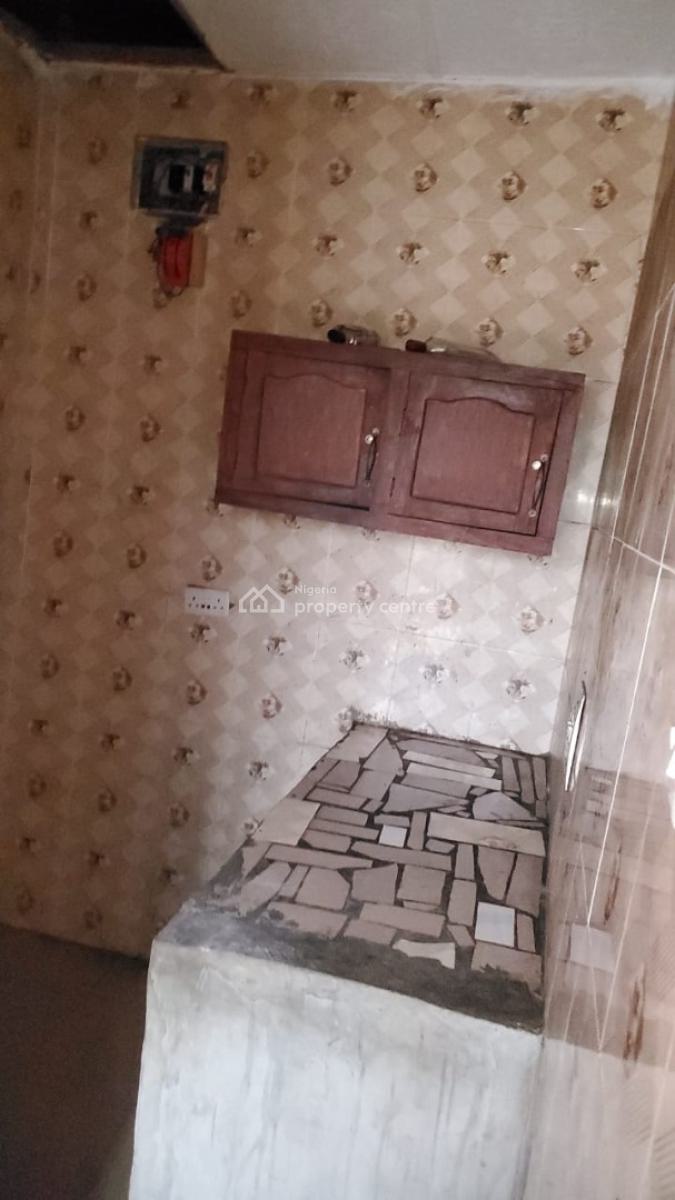 2 Units 2 Bedroom Flat, Idi Ose Amuloko, Ibadan, Oyo, Block of Flats for Sale
