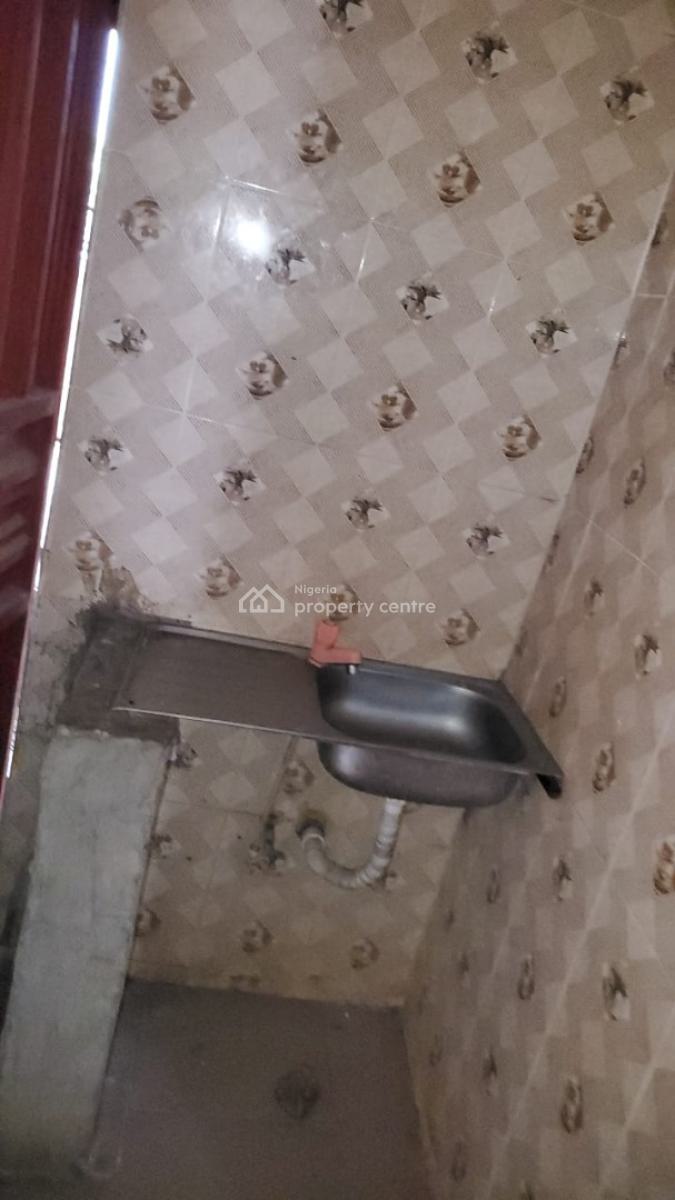 2 Units 2 Bedroom Flat, Idi Ose Amuloko, Ibadan, Oyo, Block of Flats for Sale