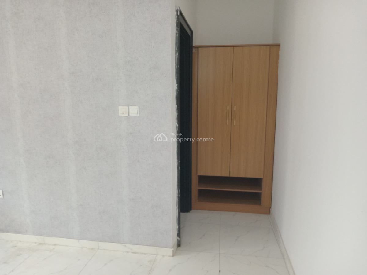 Tastefully Finished 2 Bedroom Flat with Attached Bq, Utako, Abuja, Flat / Apartment for Rent