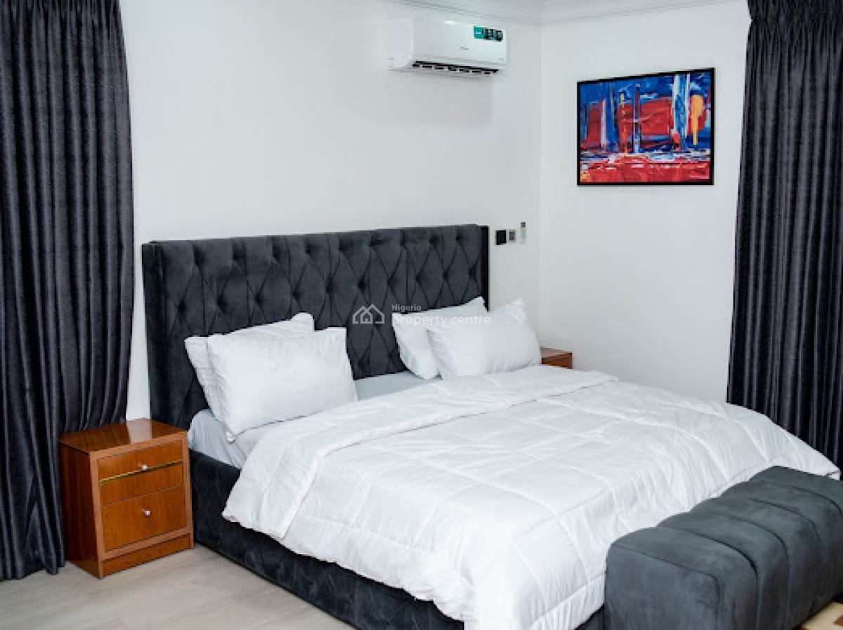 a Room in a Shared 3-bedroom Apartment, 8a The Rock Drive, Lekki Phase 1, Lekki, Lagos, Self Contain (single Rooms) for Rent