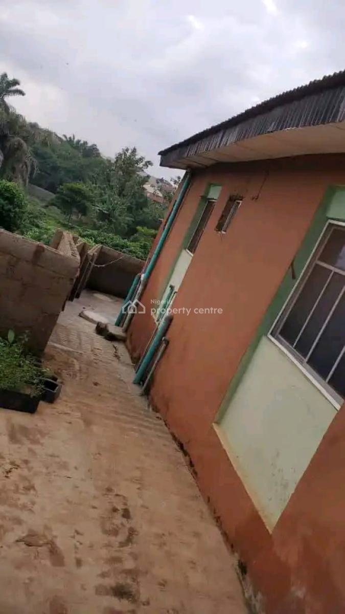 House on 1 and Half Plot of Land, Palupo Asolo, Ibadan, Oyo, Flat / Apartment for Sale