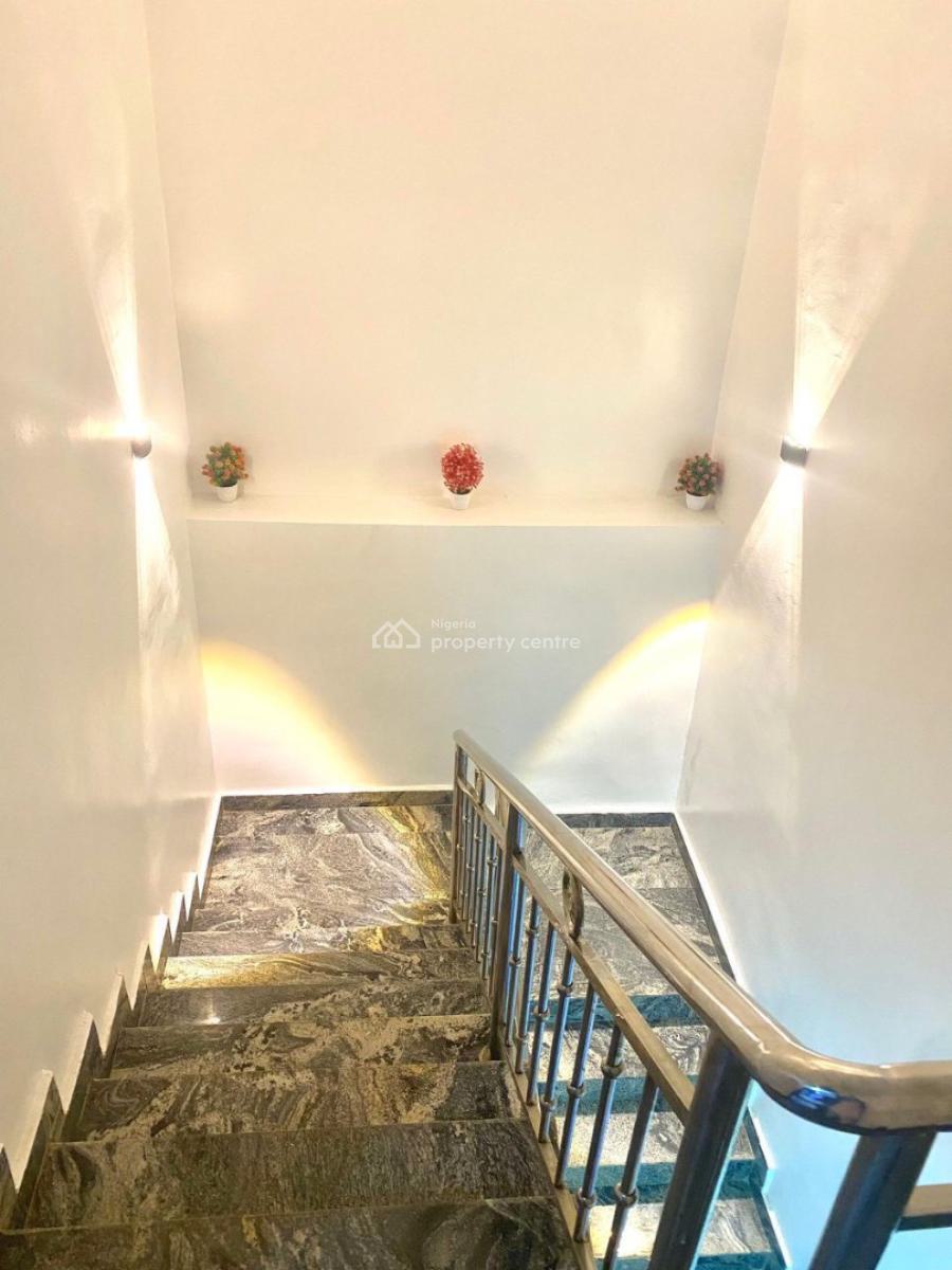 Luxury Spacious 3 Bedroom Furnished and Service Apartment, Wuye, Abuja, Flat / Apartment Short Let
