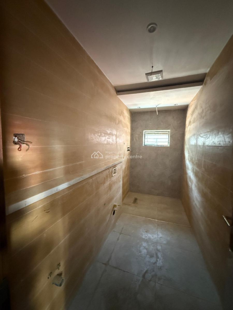Elegantly Built 6 Units of 3 Bedroom Apartment with Gym & Swimming Pool, Wuse, Abuja, Block of Flats for Sale