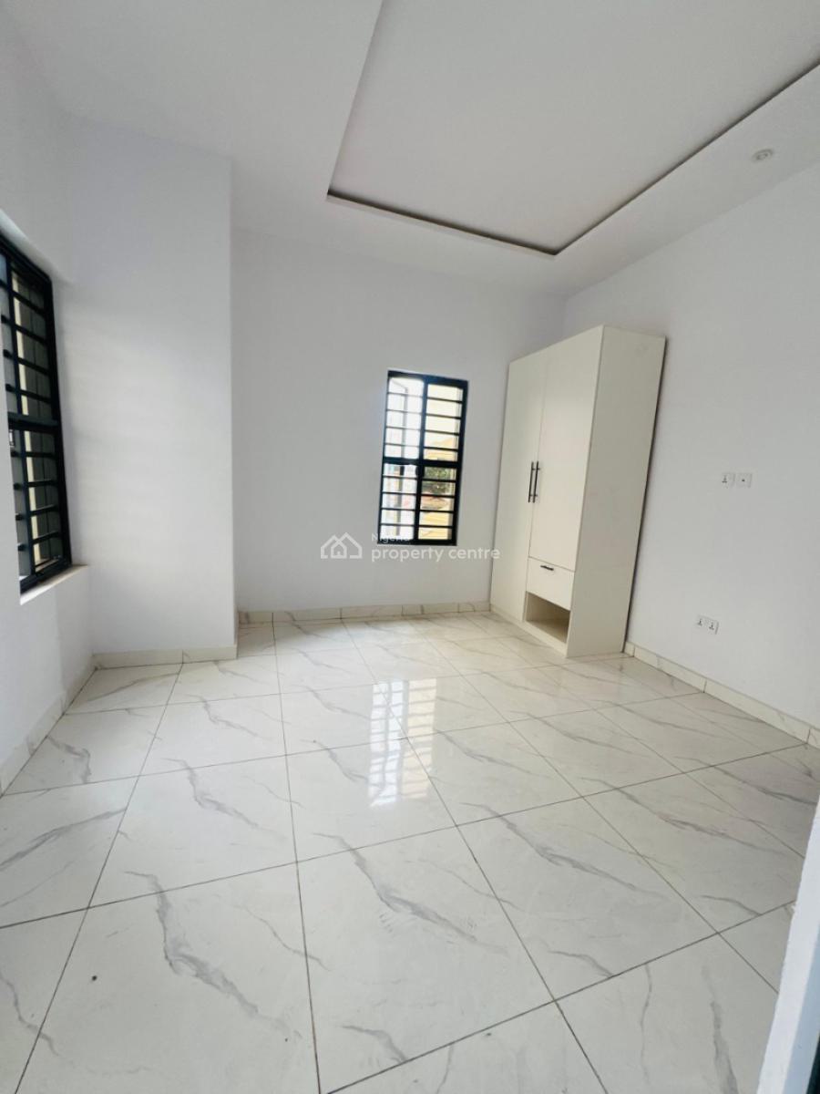 Brand New & Beautifully Built 3 Bedrooms Apartments, Surulere, Oyo, Flat / Apartment for Sale