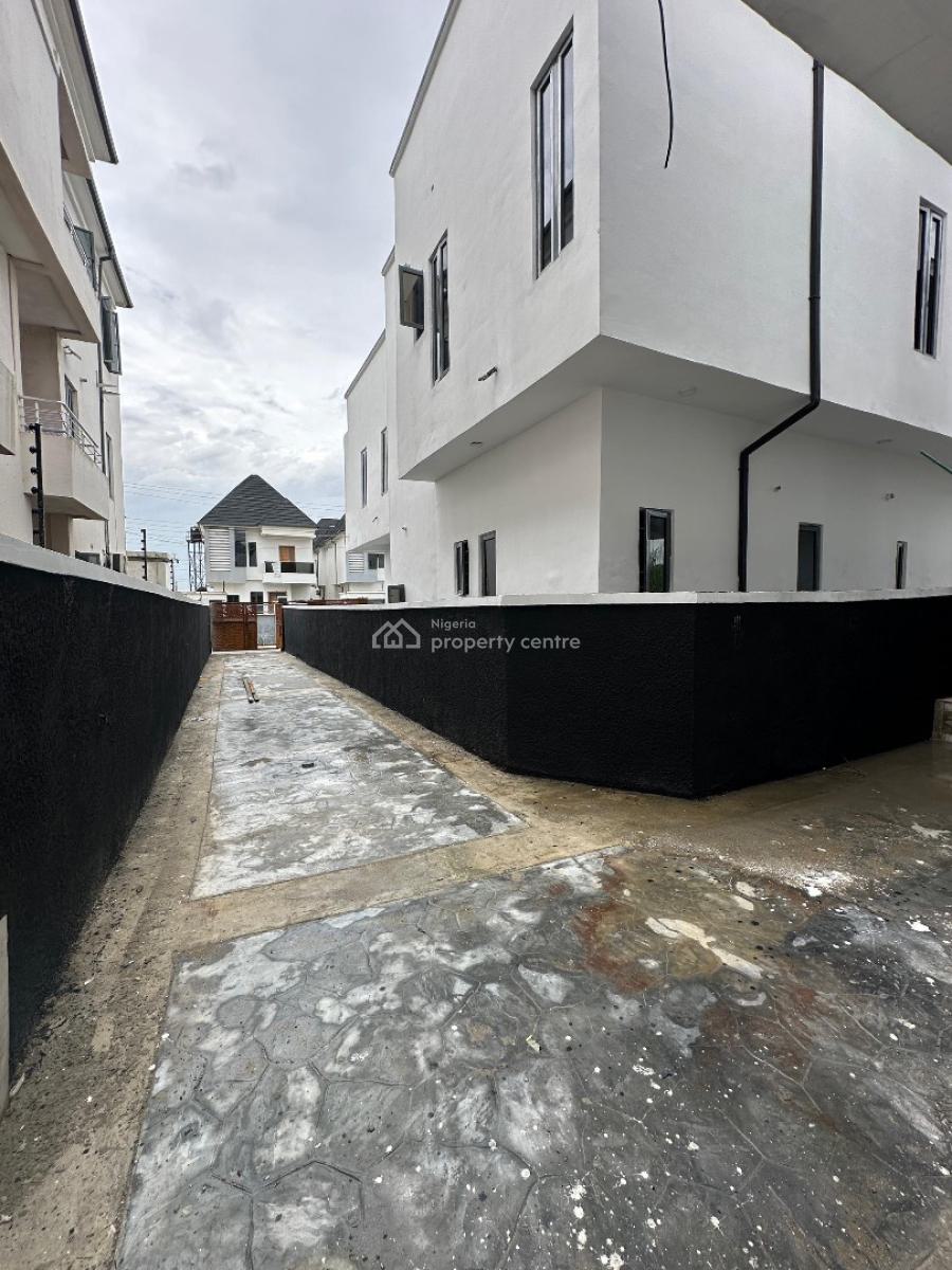 Luxury Spacious 4 Bedroom Semi-detached Duplex with Bq, Vgc, Lekki, Lagos, Semi-detached Duplex for Sale