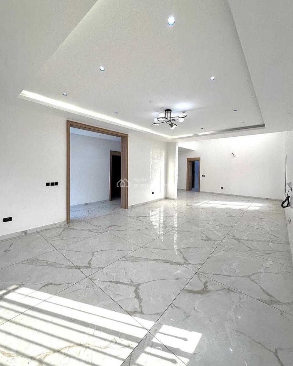 Finished 6 Bedrooms Detached Duplex with 1 Bq, Guzape District, Abuja, Detached Duplex for Sale
