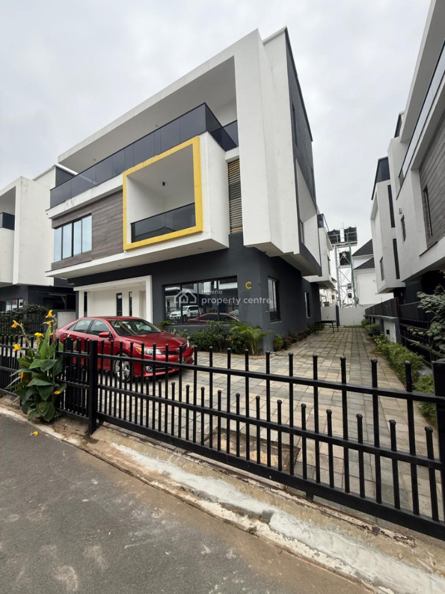 Finished 6 Bedrooms Detached Duplex with 1 Bq, Guzape District, Abuja, Detached Duplex for Sale