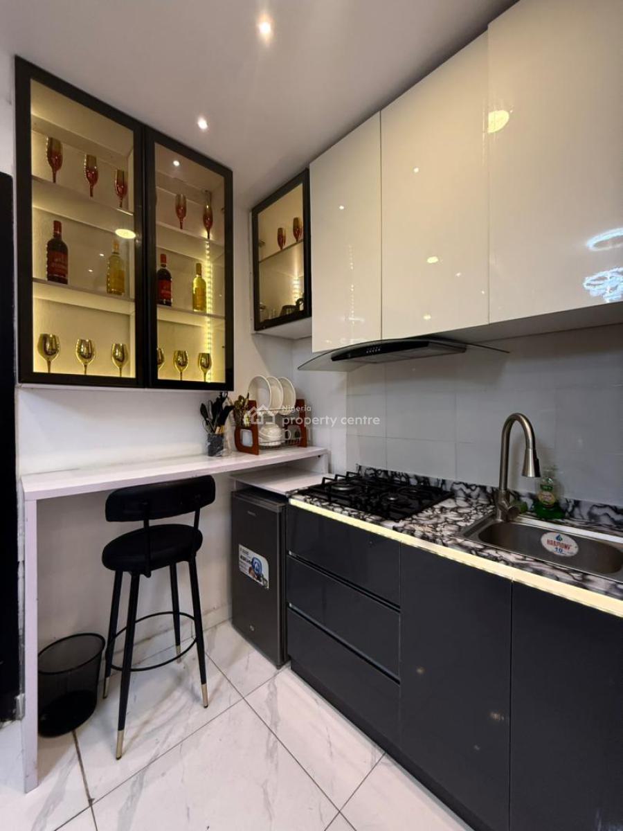 One Bedroom Penthouse Apartment with Ps5(6th Floor, Off Freedom Way, Ikate, Lekki, Lagos, Flat / Apartment Short Let