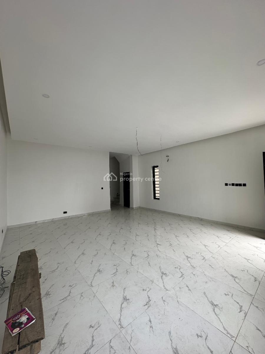 Contemporary Spacious 5 Bedroom Fully Detached Duplex with Bq, Vgc, Lekki, Lagos, Detached Duplex for Sale