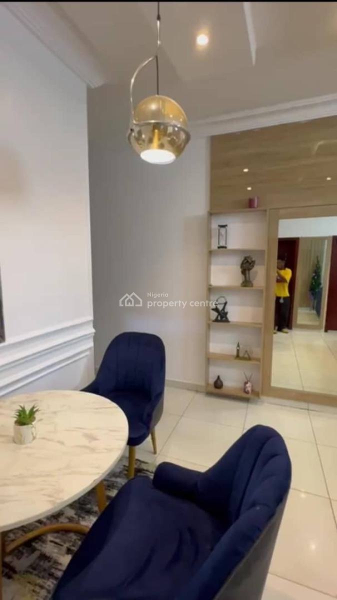 Fully Furnished & Serviced 2 Bedroom Apartment, Lekki Phase 1, Lekki, Lagos, Flat / Apartment for Rent