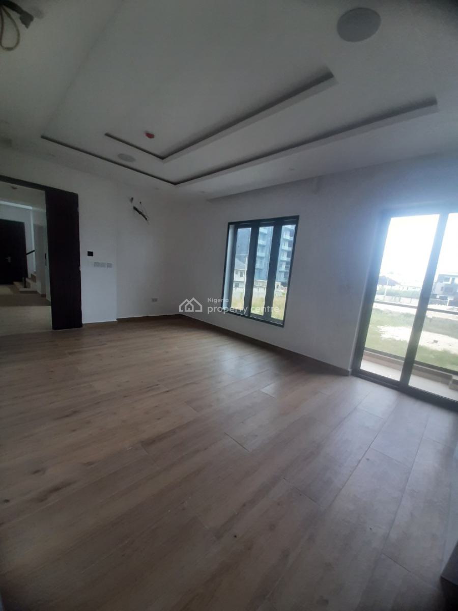 Newly Built and Serviced with 24/7 Power Supply 2 Bedroom En-suite Flat, Ikate, Lekki, Lagos, Flat / Apartment for Sale