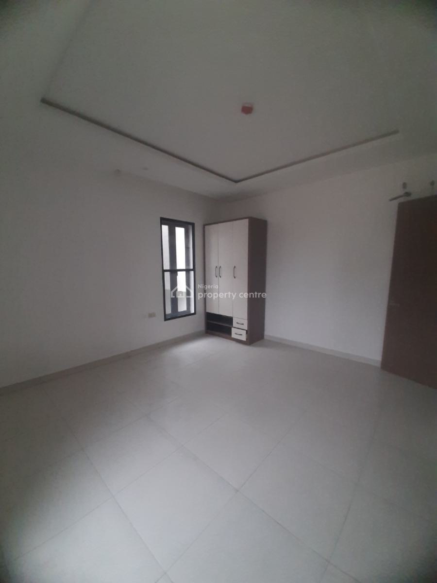 Newly Built and Serviced with 24/7 Power Supply 2 Bedroom En-suite Flat, Ikate, Lekki, Lagos, Flat / Apartment for Sale