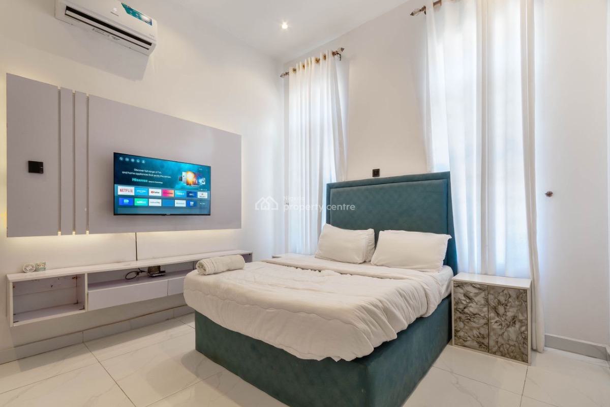 5 Bedrooms Fully Detached Self Compound Duplex with Ps5, 2 Living Rooms, Ologolo, Lekki, Lagos, Detached Duplex Short Let