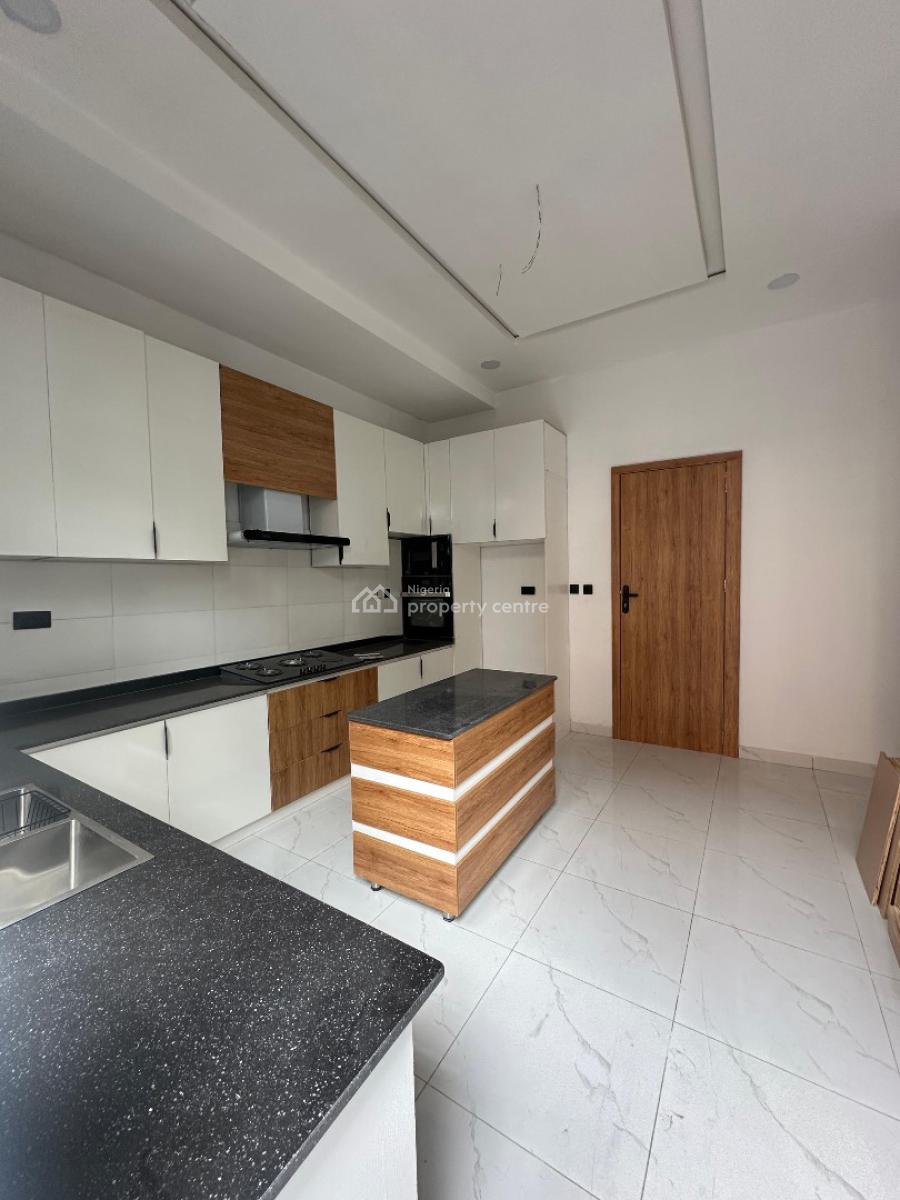 Contemporary Spacious 5 Bedroom Fully Detached Duplex with Bq, Vgc, Lekki, Lagos, Detached Duplex for Sale