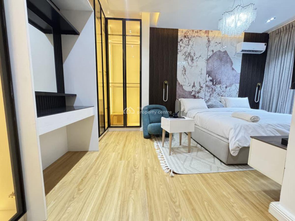 Newly Furnished Luxury 3 Bedrooms with Pool and Ps5, Lekki Phase 1, Lekki, Lagos, Flat / Apartment Short Let