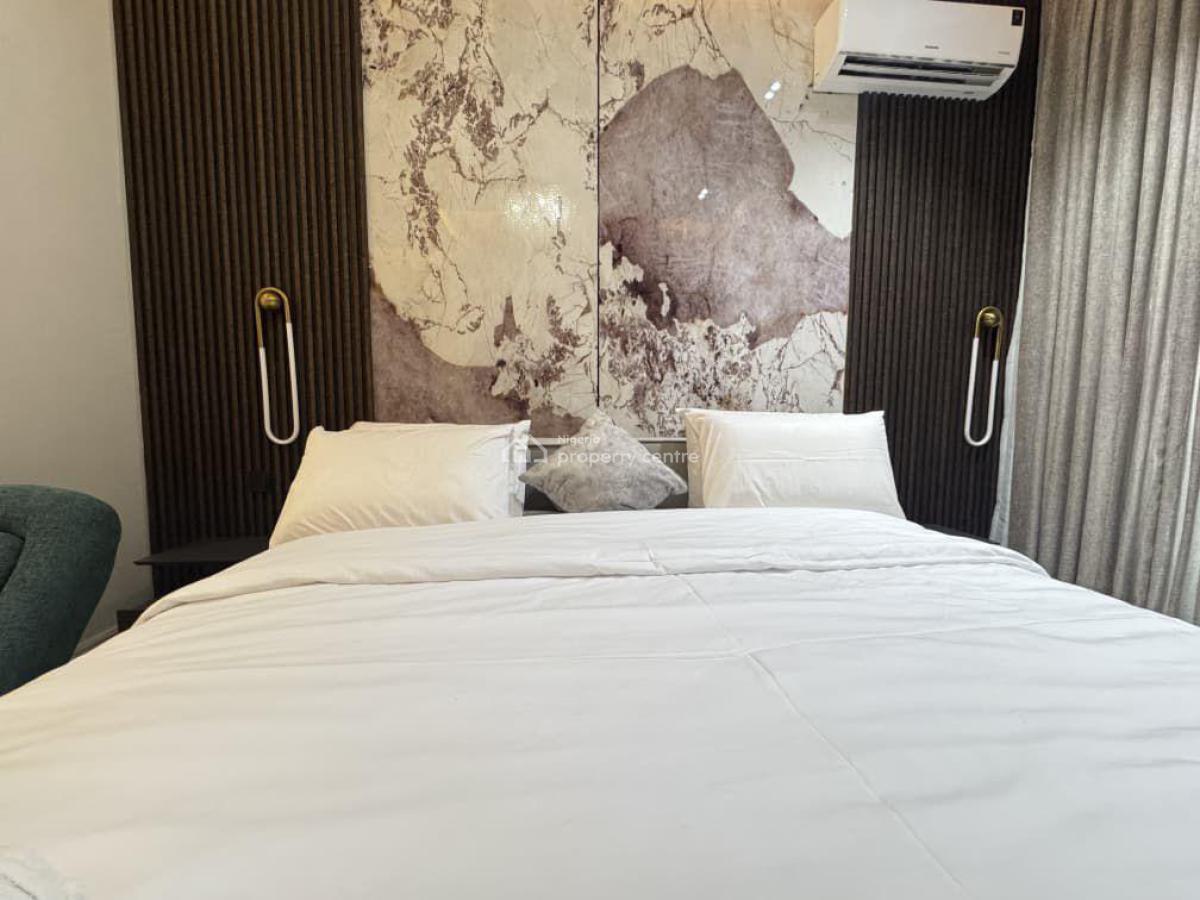 Newly Furnished Luxury 3 Bedrooms with Pool and Ps5, Lekki Phase 1, Lekki, Lagos, Flat / Apartment Short Let