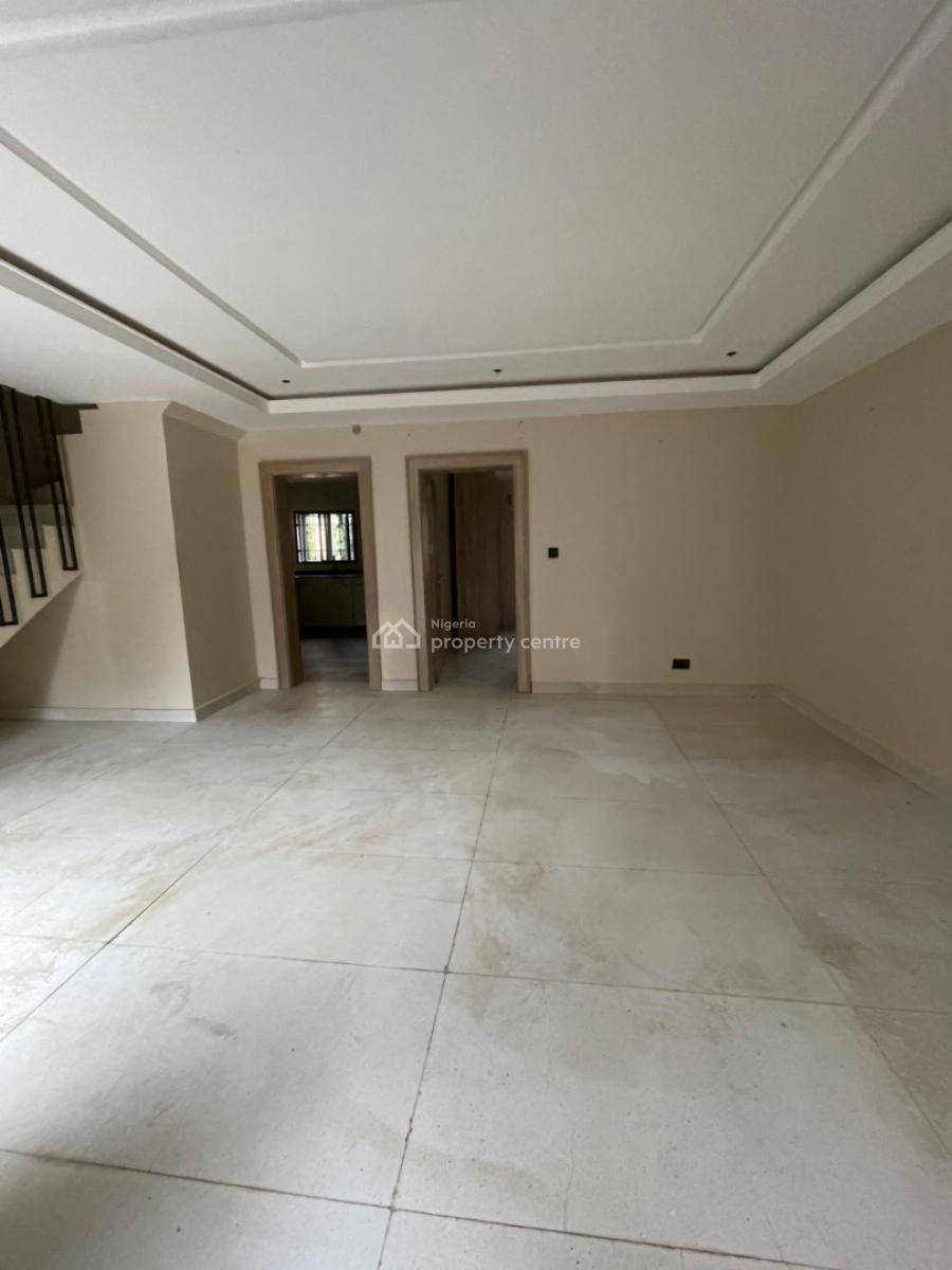 Distress 4 Bedroom Terrace Duplex in an Estate, Life Camp, Abuja, Terraced Duplex for Sale