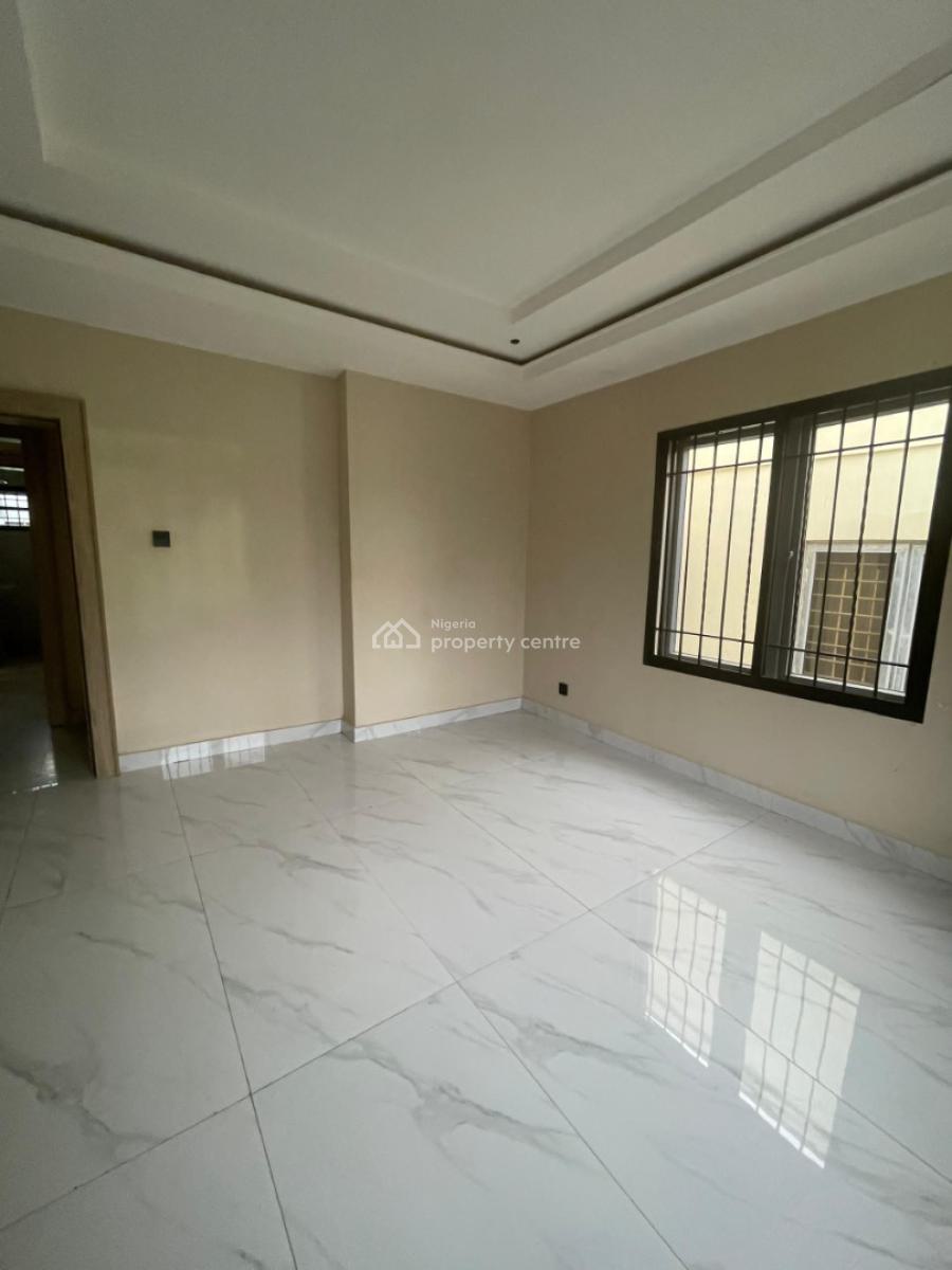 Distress 4 Bedroom Terrace Duplex in an Estate, Life Camp, Abuja, Terraced Duplex for Sale