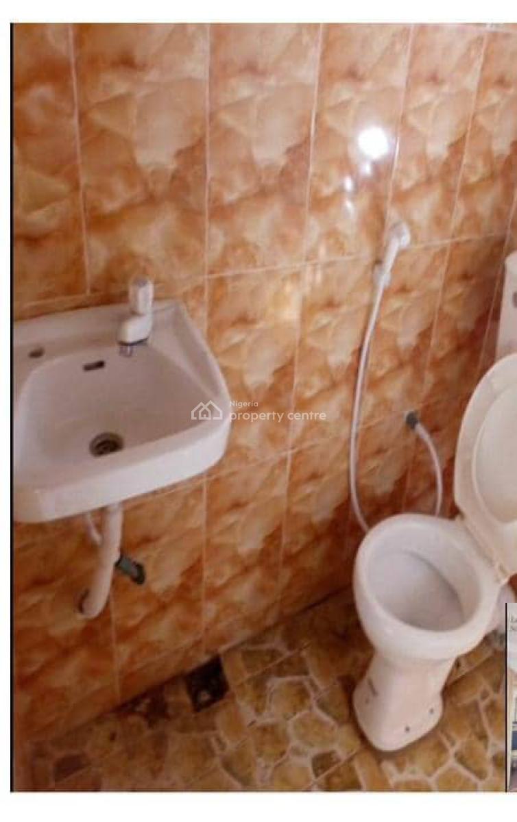 Flat; Ace Villa, Shemedeck Area, Igodan Lisa, Okitipupa, Ondo, Self Contain (single Rooms) for Rent