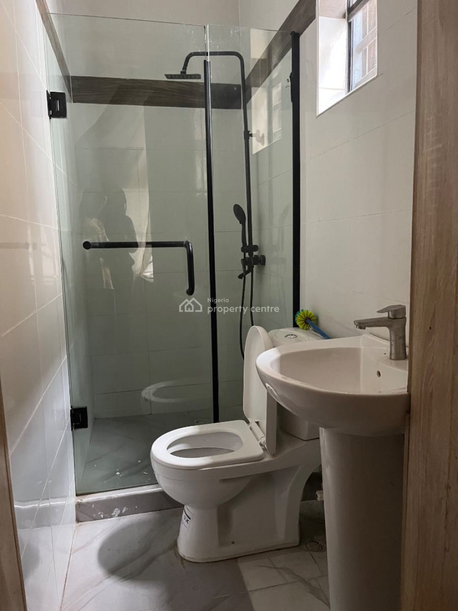 Mini Flat Available, Gra, Ikota, Lekki, Lagos, Flat / Apartment for Rent