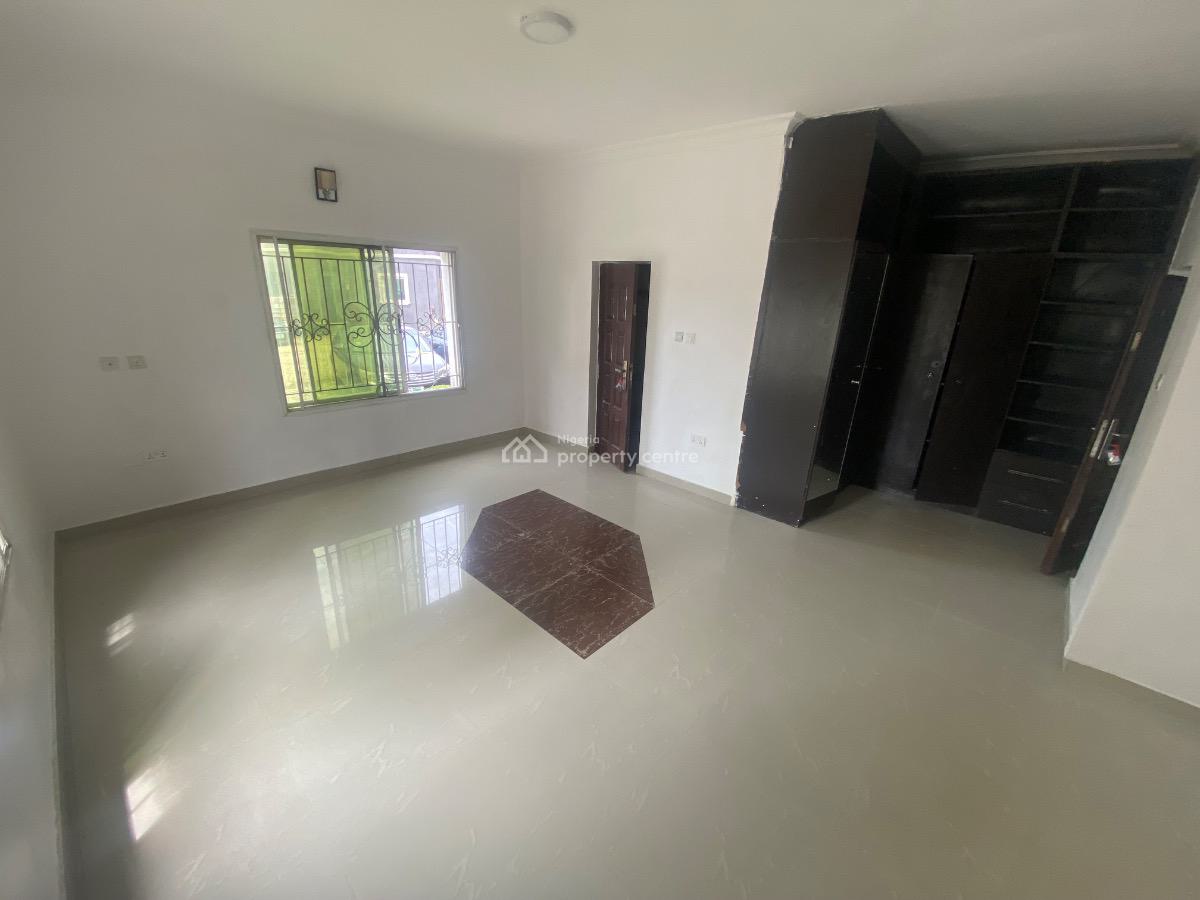 3 Bedroom Flat with 1 Room Boys Quarters, Lekki Gardens, Ikate Elegushi, Lekki, Lagos, Flat / Apartment for Sale