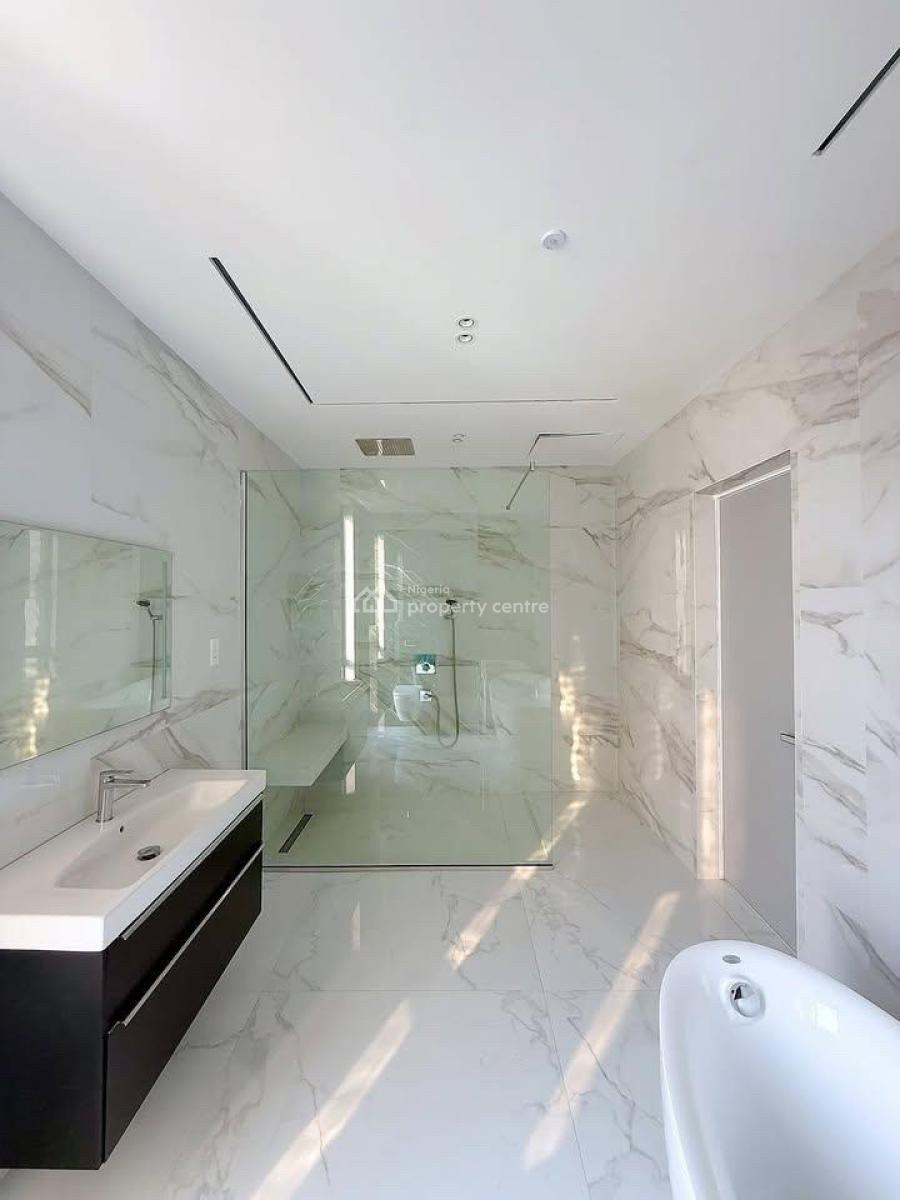 5 Bedrooms  5.5 Bathrooms Detached Home  Cinema  Swimming Pool, Pinnock Beach Estate, Osapa, Lekki, Lagos, Detached Duplex for Sale