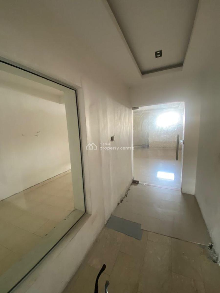 Spacious Commercial Shop Space, Lekki Phase 1, Lekki, Lagos, Shop for Rent