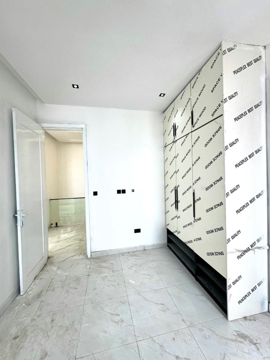 Massive 4 Bedroom  Semi Detached Duplex, Orchid Road, Lekki Expressway, Lekki, Lagos, Semi-detached Duplex for Sale