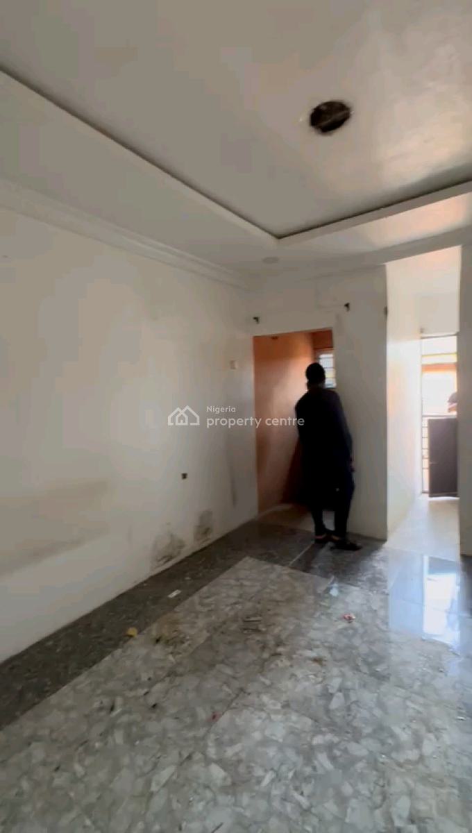 a Relatively New and Standard Roomself Con, Upstairs with Pop, Off Pedro Road, Shomolu, Lagos, Self Contain (single Rooms) for Rent