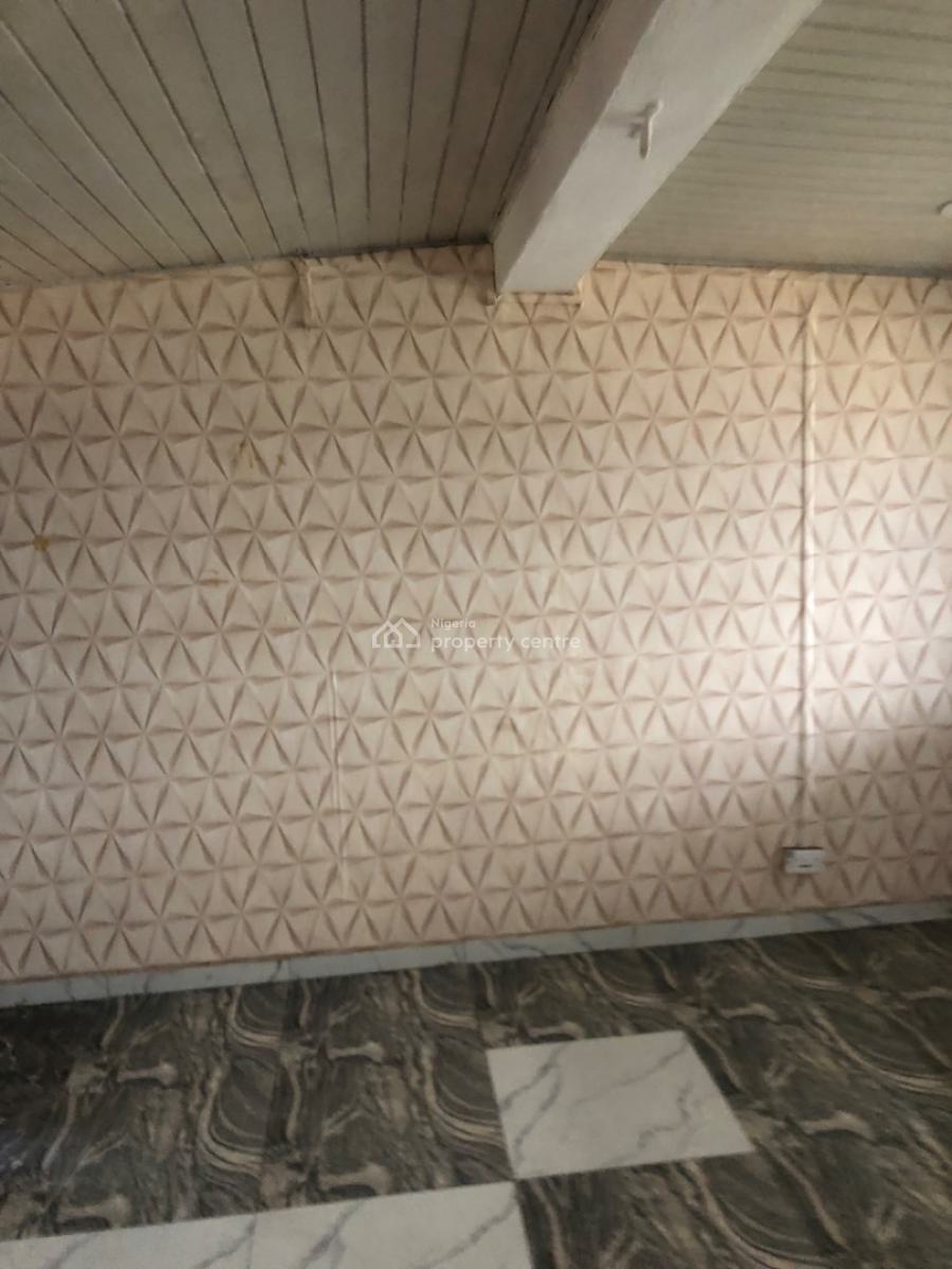 2 Bedroom Flat, Game Village, Bode Thomas, Surulere, Lagos, Block of Flats for Sale