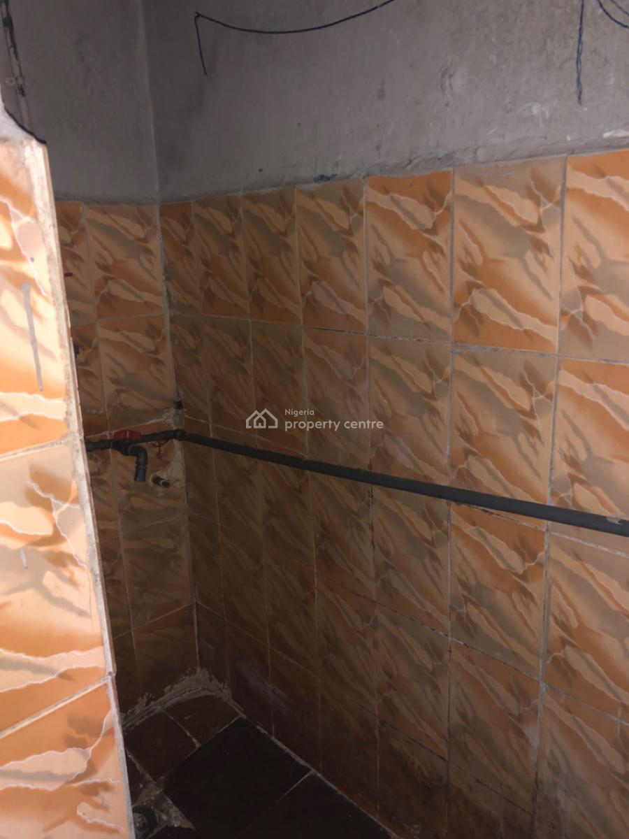2 Bedroom Flat, Game Village, Bode Thomas, Surulere, Lagos, Block of Flats for Sale