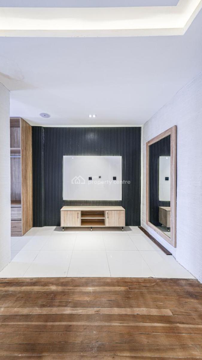 Luxury 2 Bedrooms Flat Available, Admiralty Way, Lekki Phase 1, Lekki, Lagos, Flat / Apartment for Rent