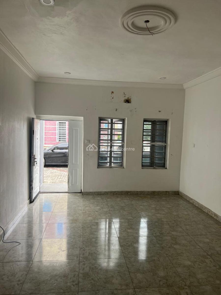 Massive 2 Bedroom Flat, Abijo Gra Second Gate, Sangotedo, Ajah, Lagos, Flat / Apartment for Rent