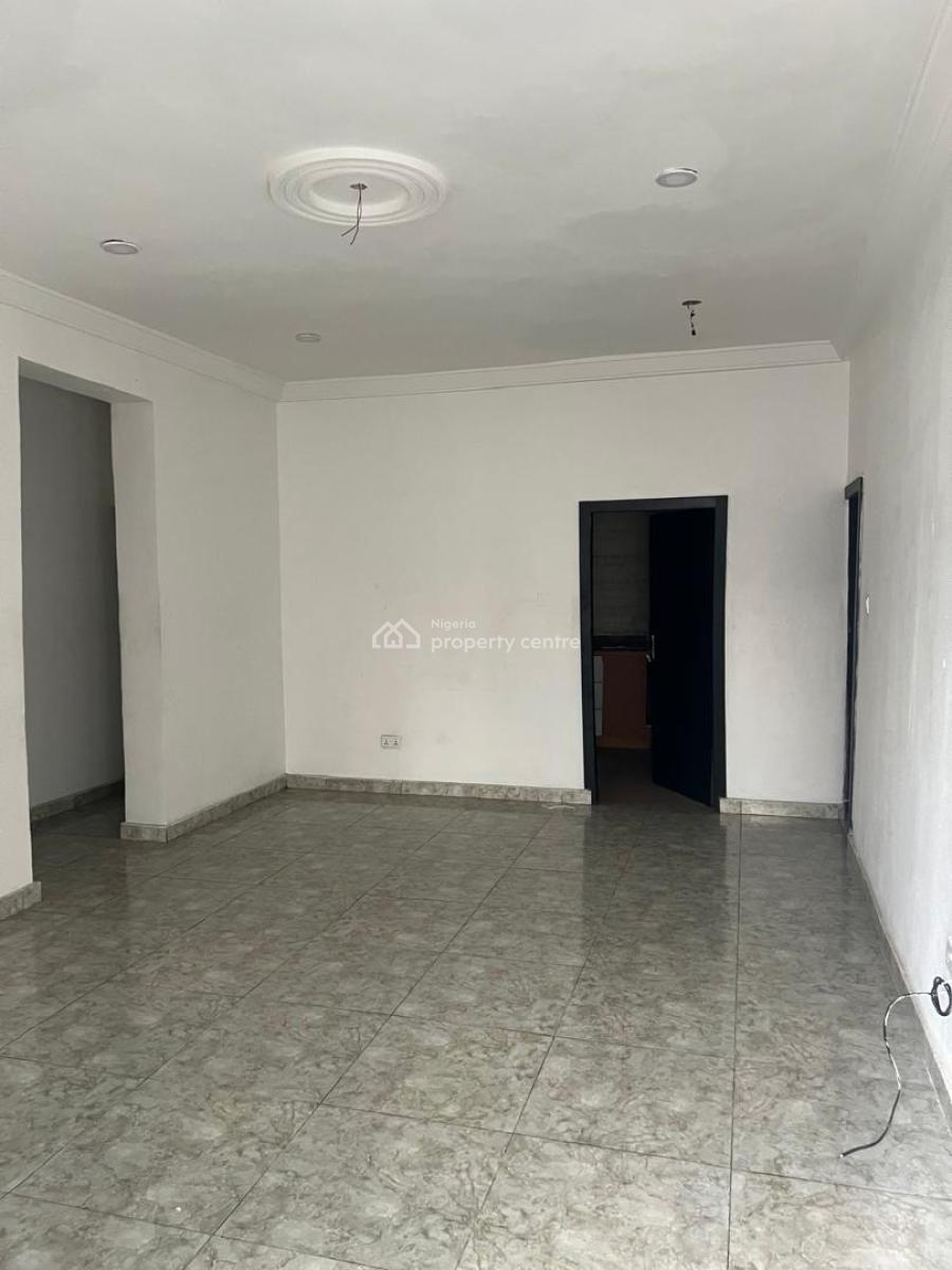 Massive 2 Bedroom Flat, Abijo Gra Second Gate, Sangotedo, Ajah, Lagos, Flat / Apartment for Rent