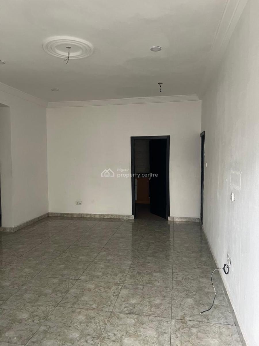 Massive 2 Bedroom Flat, Abijo Gra Second Gate, Sangotedo, Ajah, Lagos, Flat / Apartment for Rent