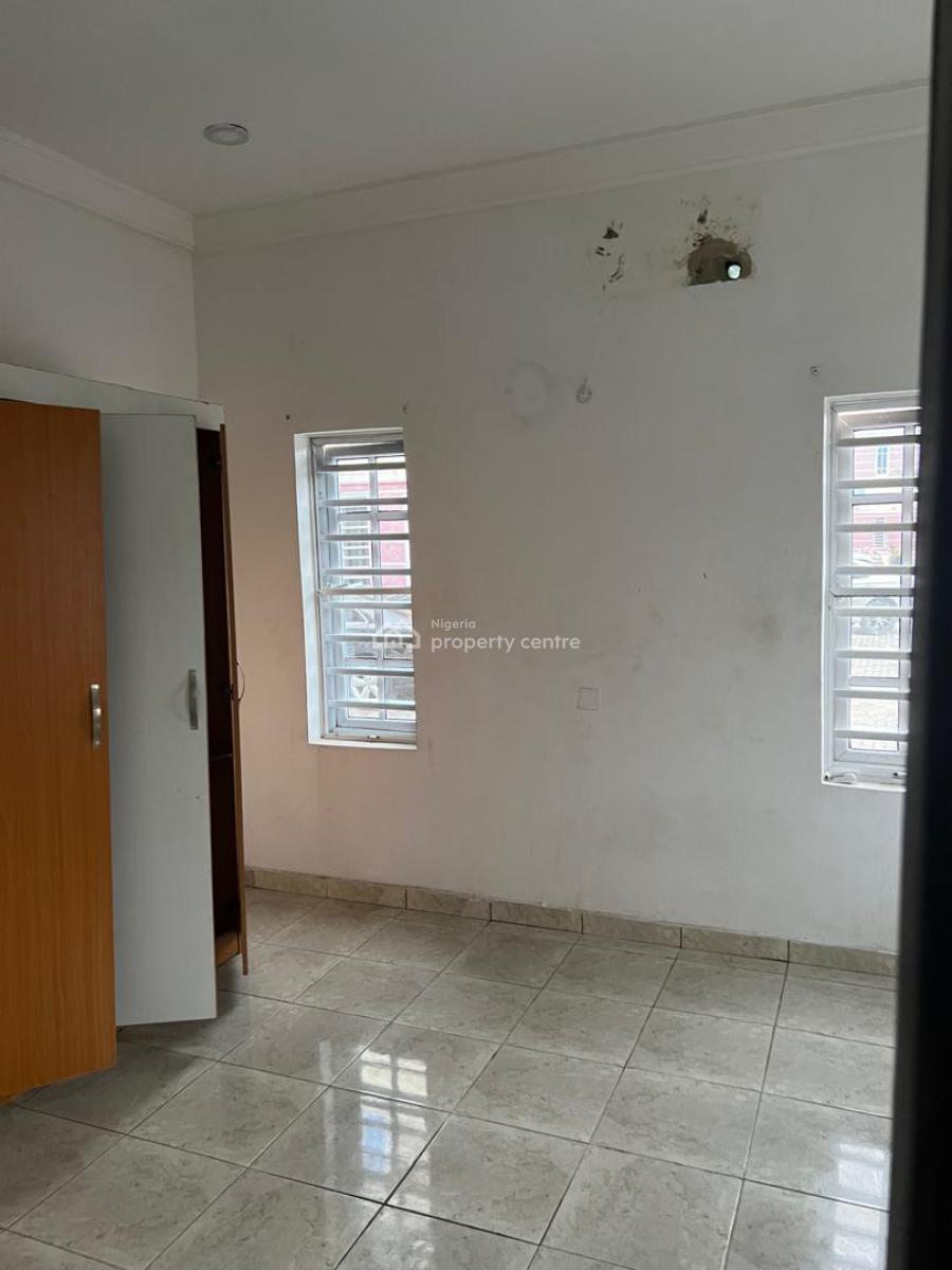 Massive 2 Bedroom Flat, Abijo Gra Second Gate, Sangotedo, Ajah, Lagos, Flat / Apartment for Rent