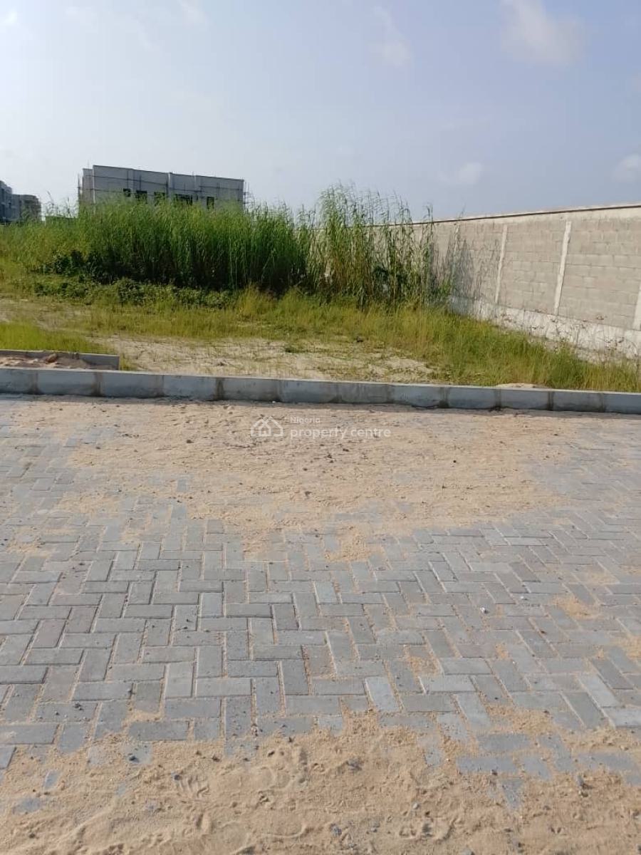 a Prime Land Measuring 1025m² Located, Lekki Foreshore, Lekki Phase 1, Lekki, Lagos, Mixed-use Land for Sale