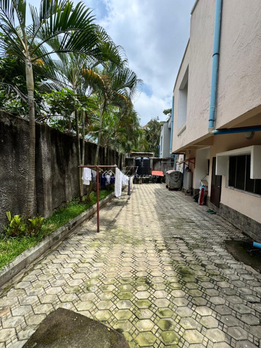 5 Bedroom Semi Detached Duplex with 1 Room Bq, Wuse 2, Abuja, Semi-detached Duplex for Rent